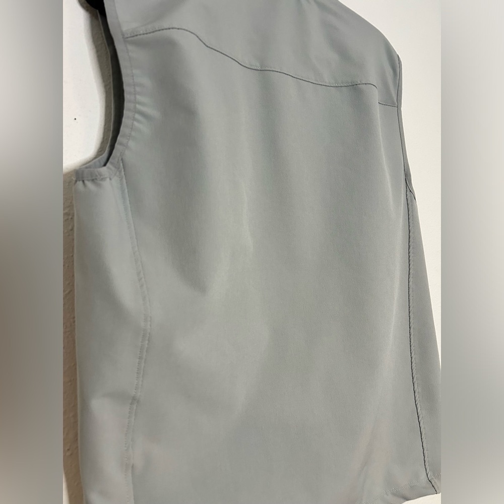 32 Degrees Gray Performance Midweight Tech Vest Size Medium - Picture 4 of 8